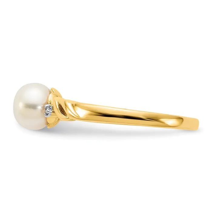 Goldiacom 14K Yellow Gold FW Cultured Pearl and Real Diamond Twist Ring Rings